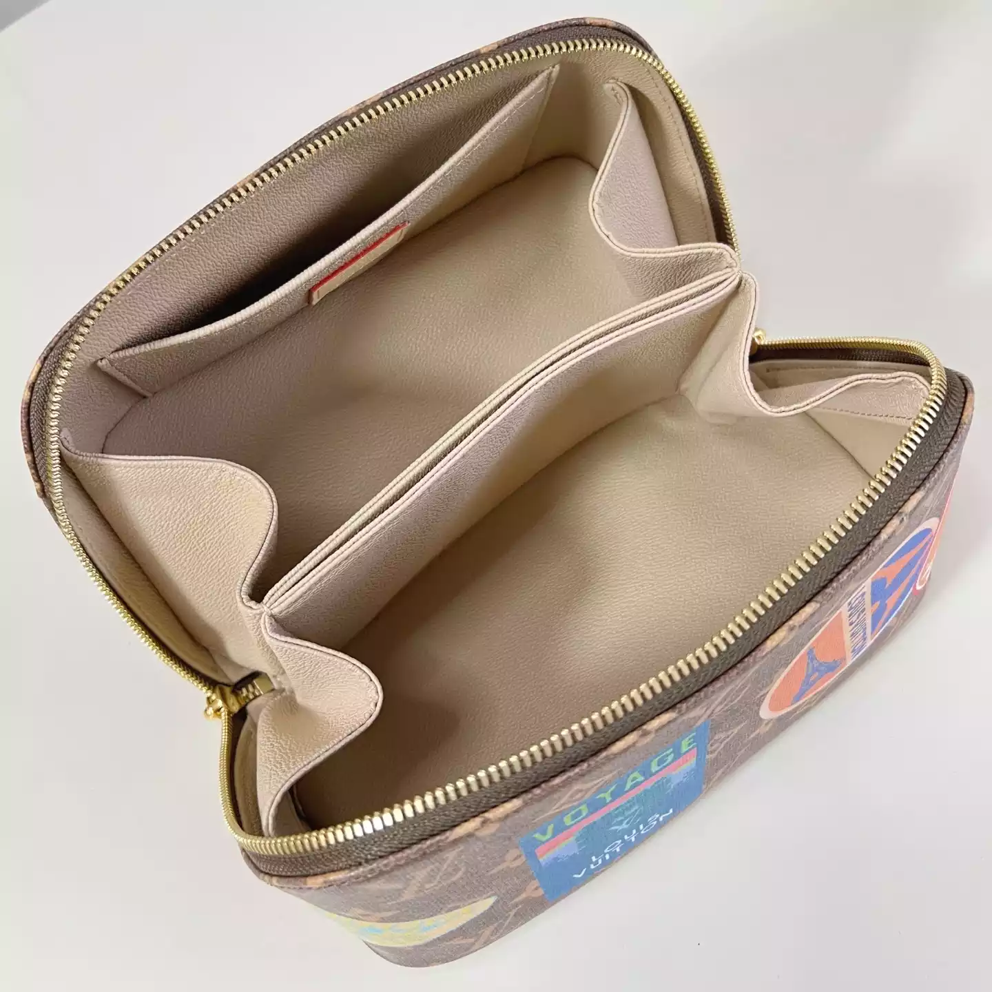 TOILETRY BAG 2 COMPARTMENTS BROWN MONOGRAM CANVAS M14744 - LW394 DISCOVERY BACKPACK PM SKY BLUE MONOGRAM CANVAS