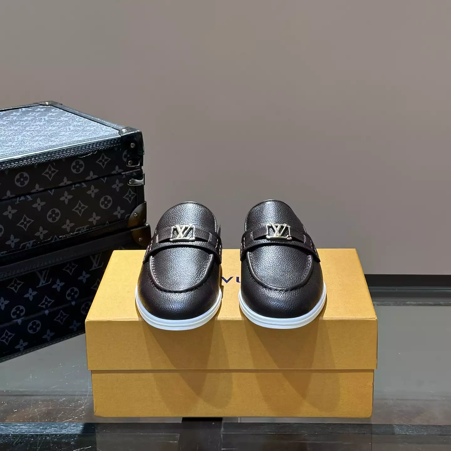 ESTATE OPEN BACK LOAFERS IN BLACK - VL058