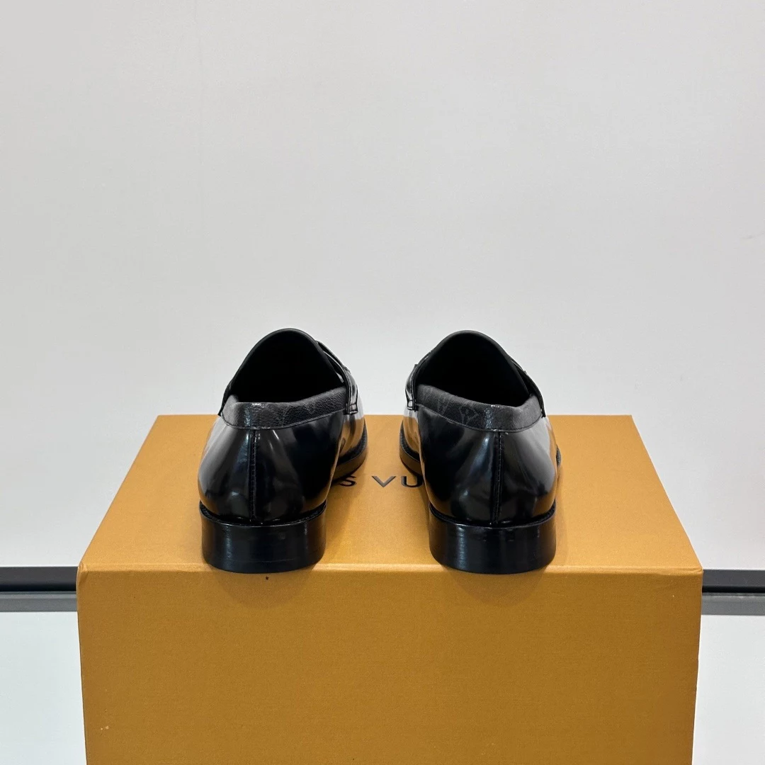 MAJOR LOAFERS IN BLACK - VL051