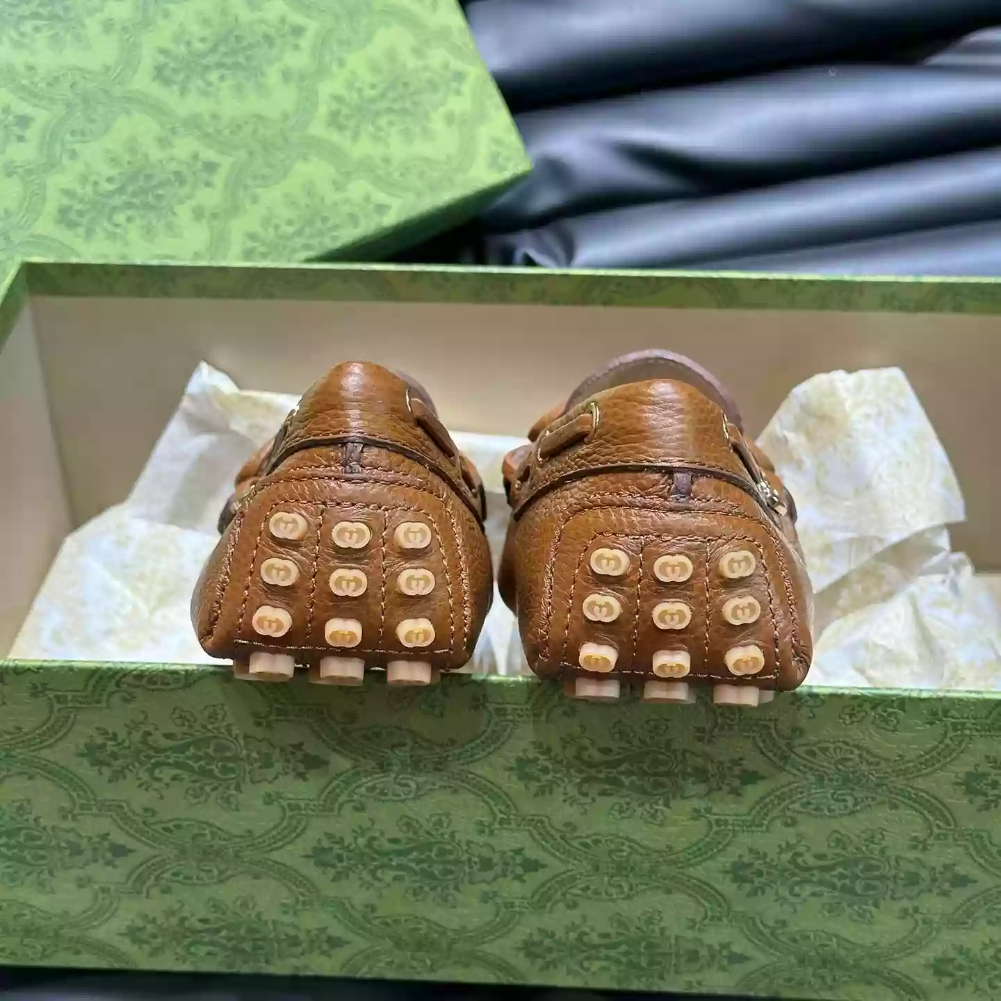 MEN'S DRIVER WITH INTERLOCKING G IN BROWN - GL103