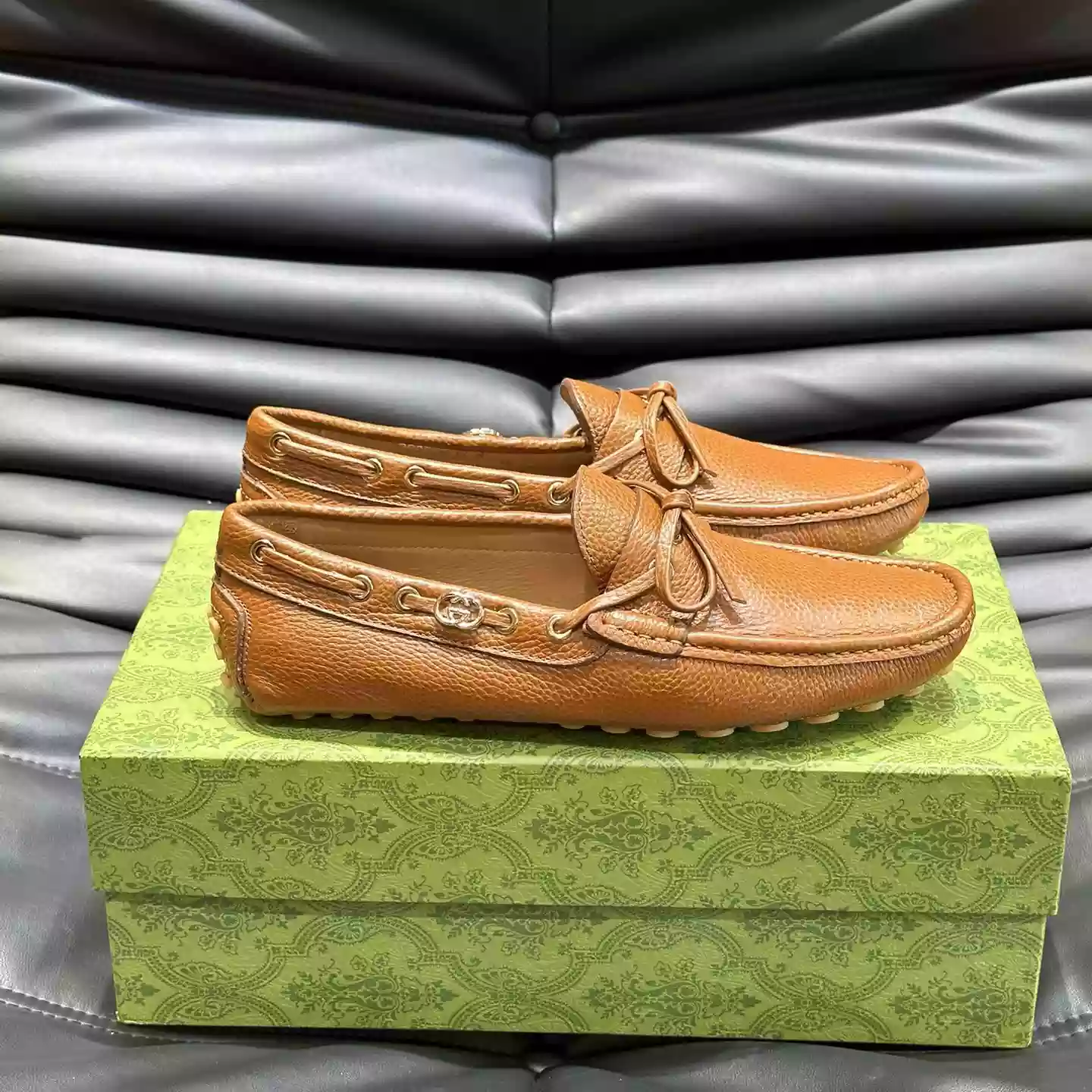 MEN'S DRIVER WITH INTERLOCKING G IN BROWN - GL103