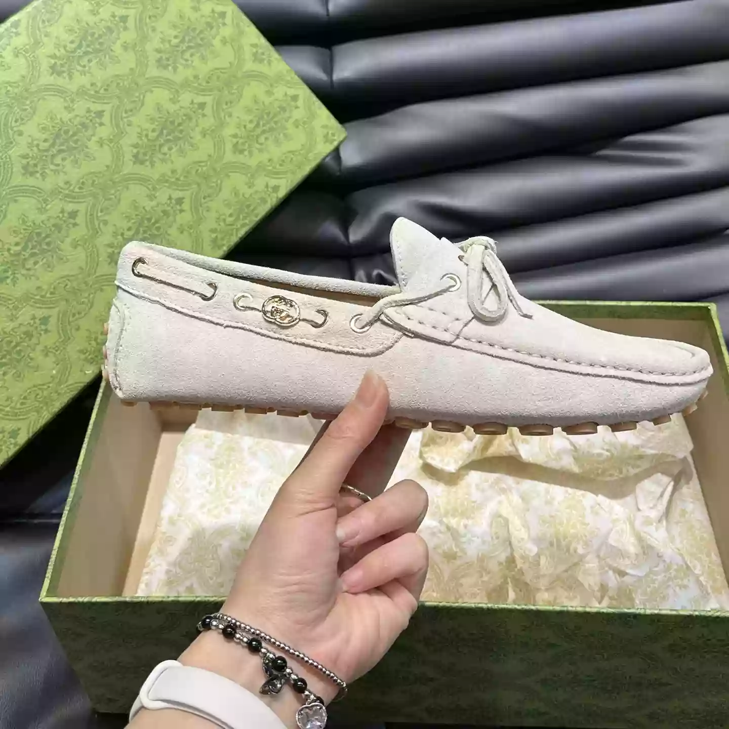 MEN'S DRIVER WITH INTERLOCKING G IN WHITE - GL101