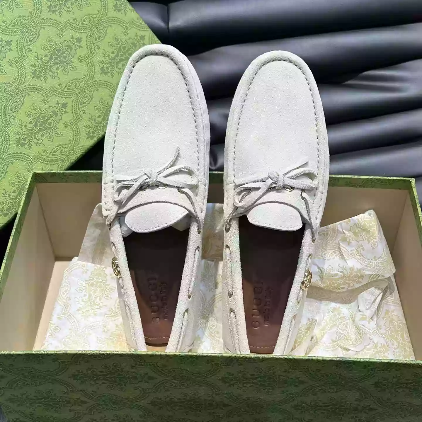 MEN'S DRIVER WITH INTERLOCKING G IN WHITE - GL101