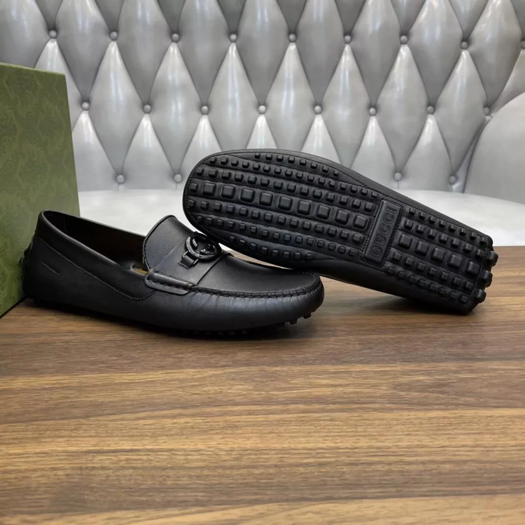 MEN'S INTERLOCKING G DRIVER BLACK LEATHER - GL106