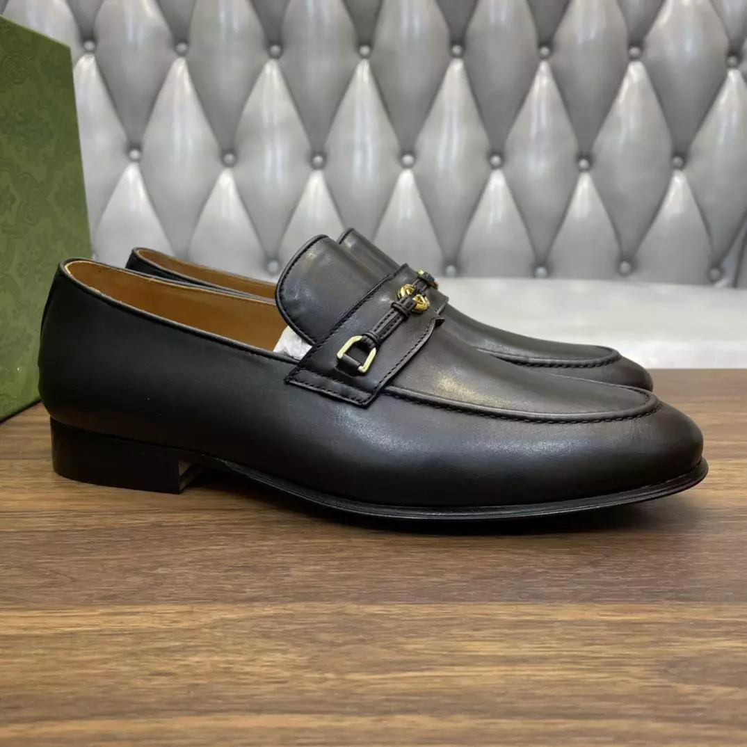 MEN'S LOAFERS WITH INTERLOCKING G - GL111