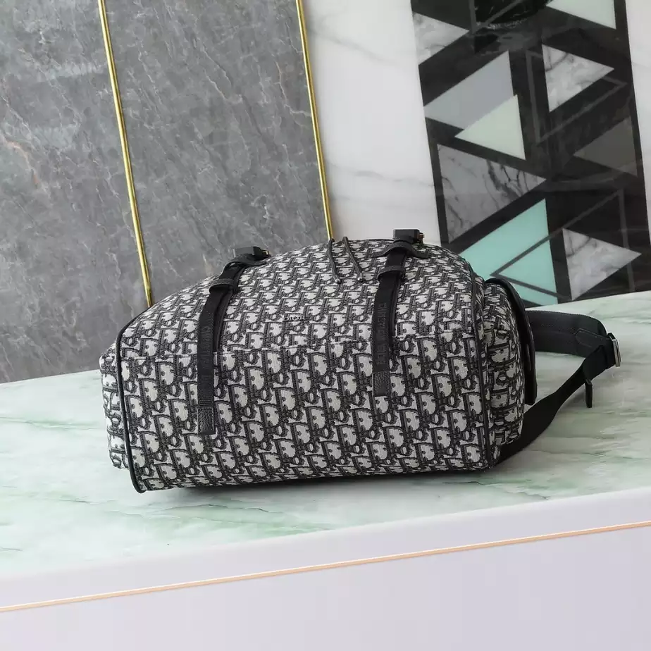 DIOR HIT THE ROAD BACKPACK WITH FLAP - DIO053