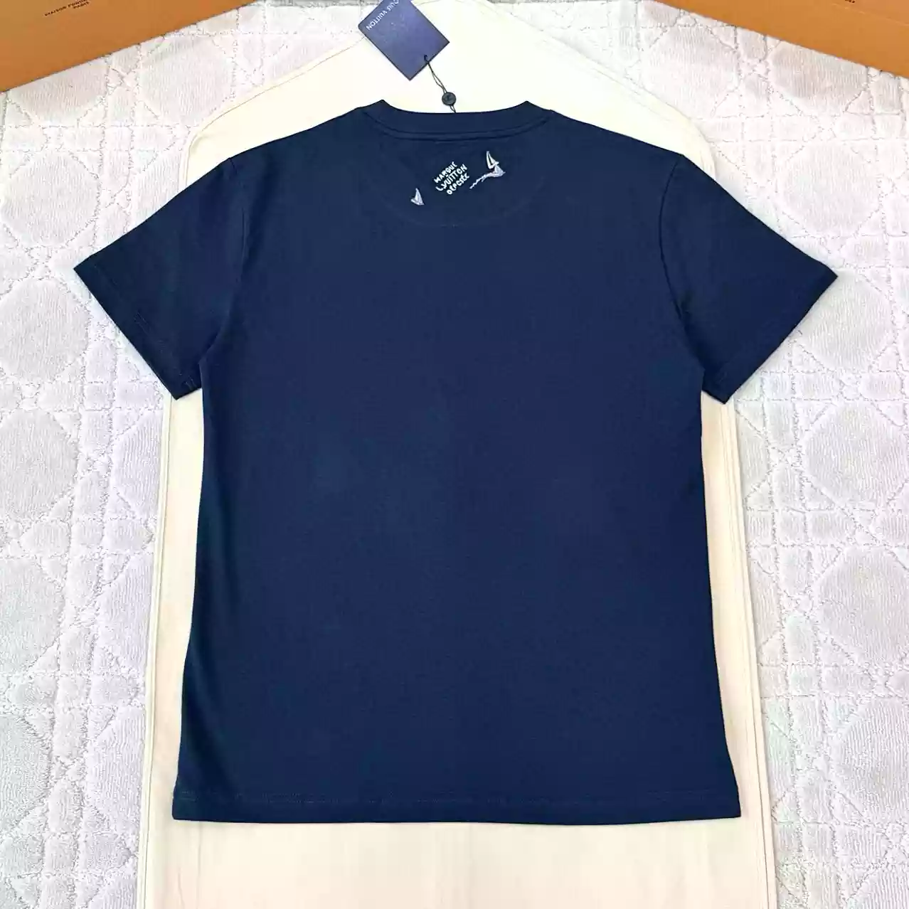 EMBROIDERED COTTON T-SHIRT IN NAVY BLUE - LVTS094 Damier Jacquard Short-Sleeved Crewneck - LVTS089