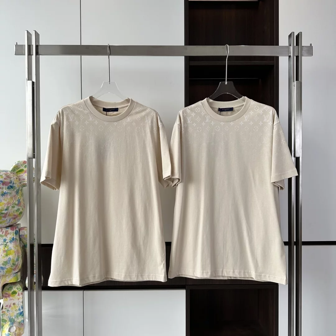 MONOGRAM GRADIENT T-SHIRT IN LIGHT BEIGE - LVTS109 Damier Jacquard Short-Sleeved Crewneck - LVTS089