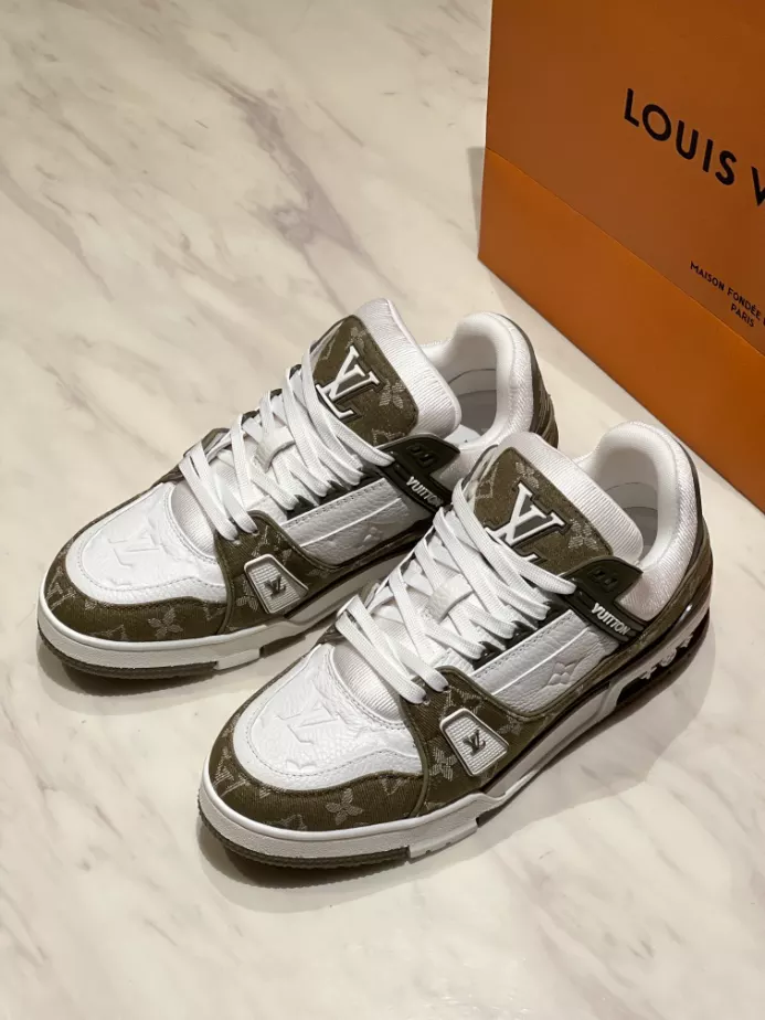 LV SKATE SNEAKERS
