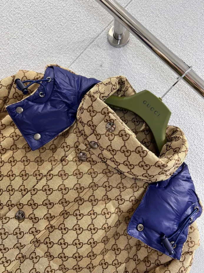 GUCCI Black Hooded Jacket - GCJ053