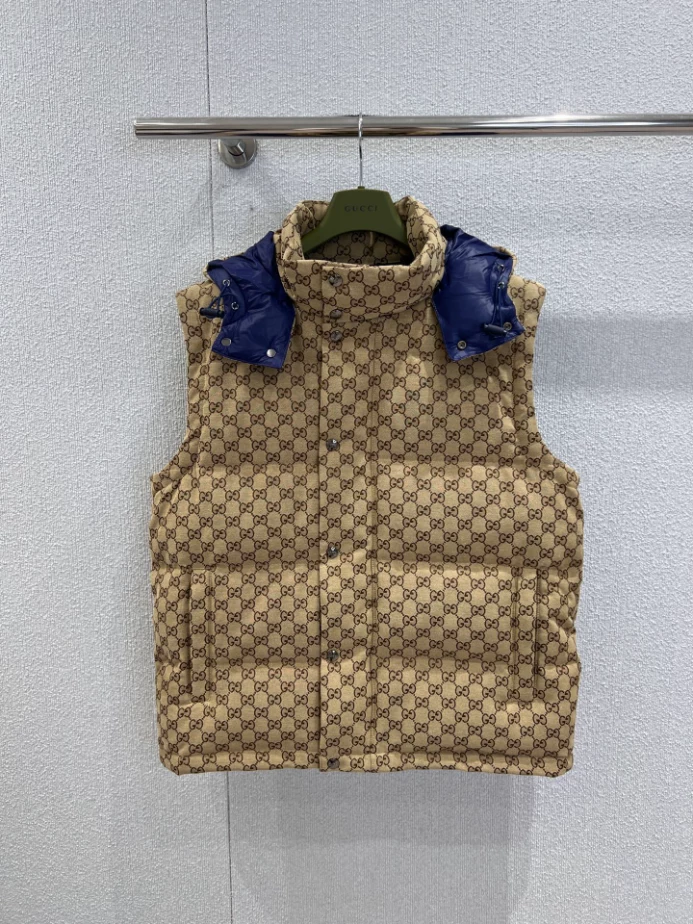 GUCCI Black Hooded Jacket - GCJ053