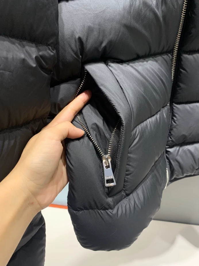 GUCCI Black Hooded Jacket - GCJ053