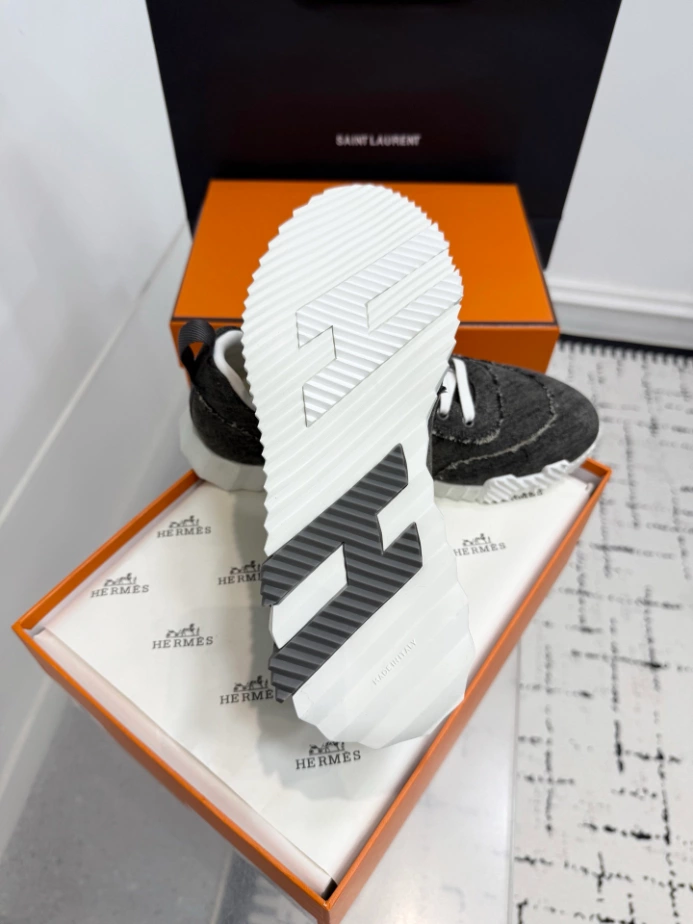 Hermès Sneakers